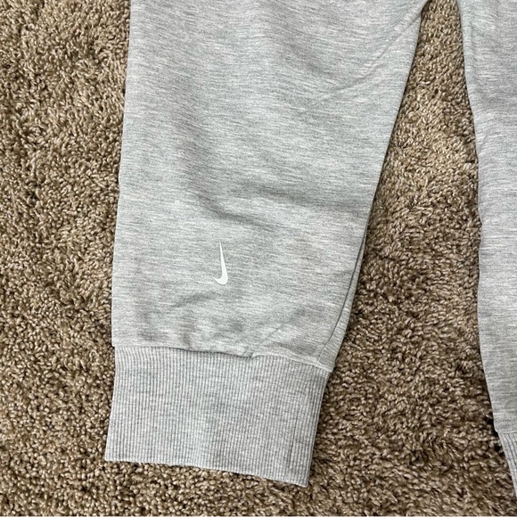 NIKE Joggers - Wm - XL - Picture 5 of 5